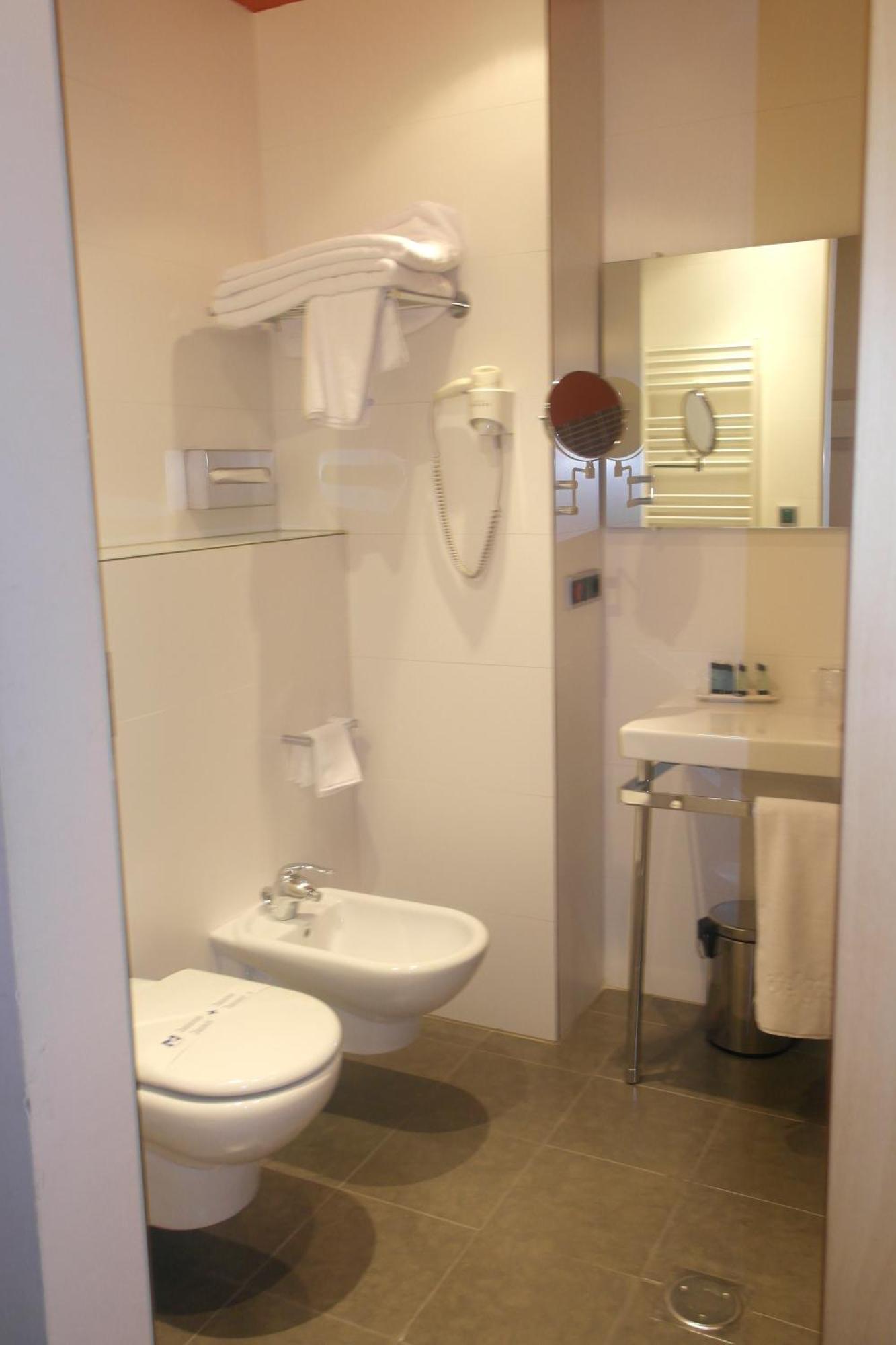 Gobeo Park Otel Vitoria-Gasteiz Oda fotoğraf