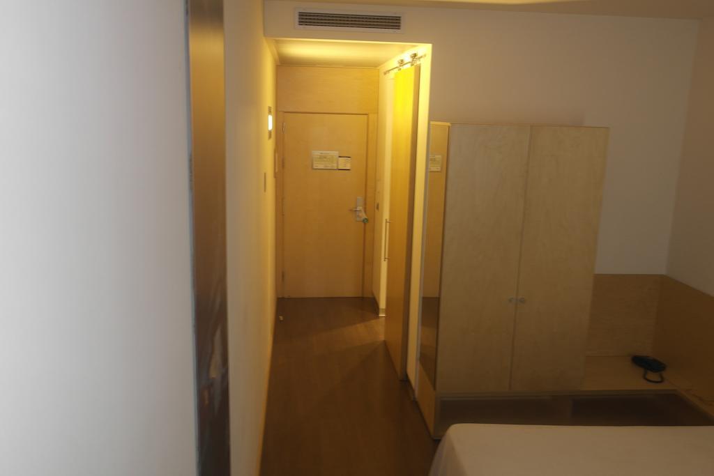 Gobeo Park Otel Vitoria-Gasteiz Dış mekan fotoğraf